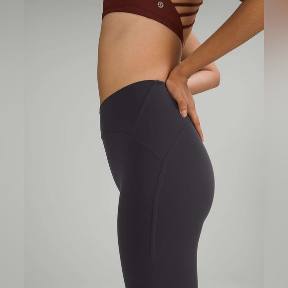 Lululemon InStill High-Rise Tight 25"
Black - Picture 2 of 8